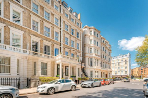 Ashburn Court Apartments, London